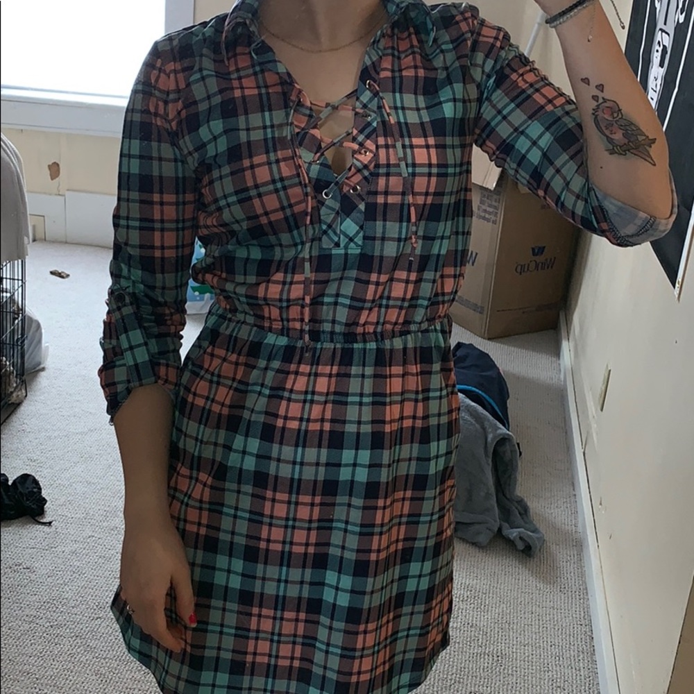 ‼️FINAL PRICE‼️ Super cute lace up flannel dress!